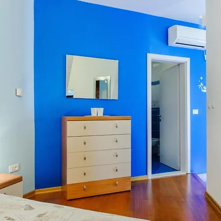Apartment Nostalgija Podstrana